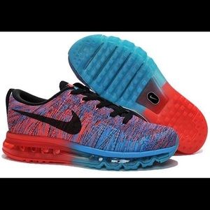 Nike Flyknit Max